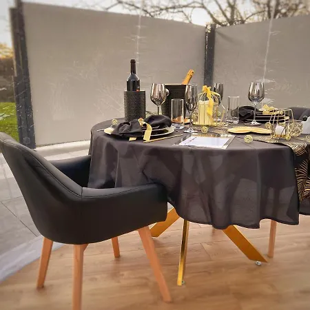 Bulles Gonflables - Xo ラブホテル