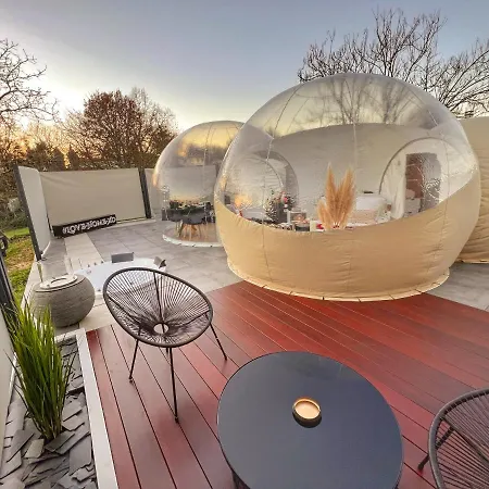 ラブホテル Bulles Gonflables - Xo *